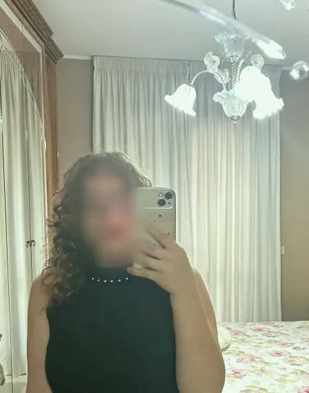 Aleyna, 21