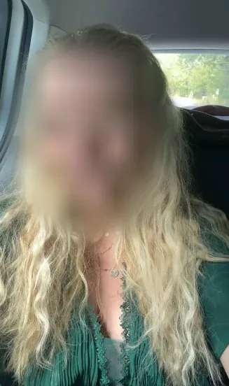 Elena, 29