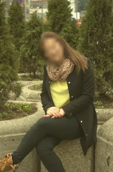 Emma, 27