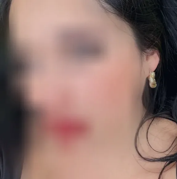Katrin, 37