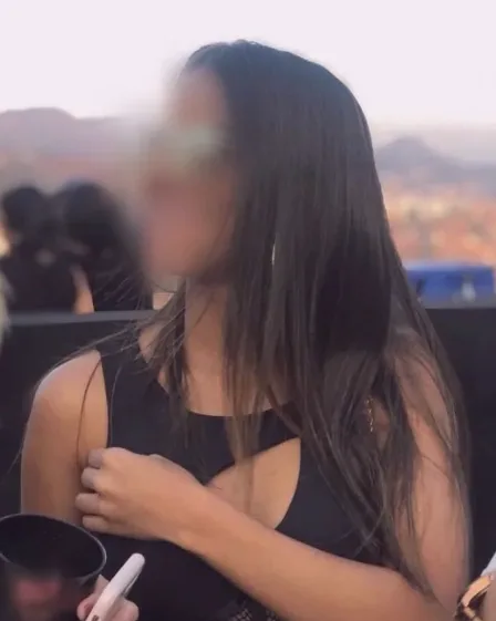 Yasmin, 23