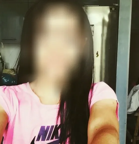 Andrea, 33
